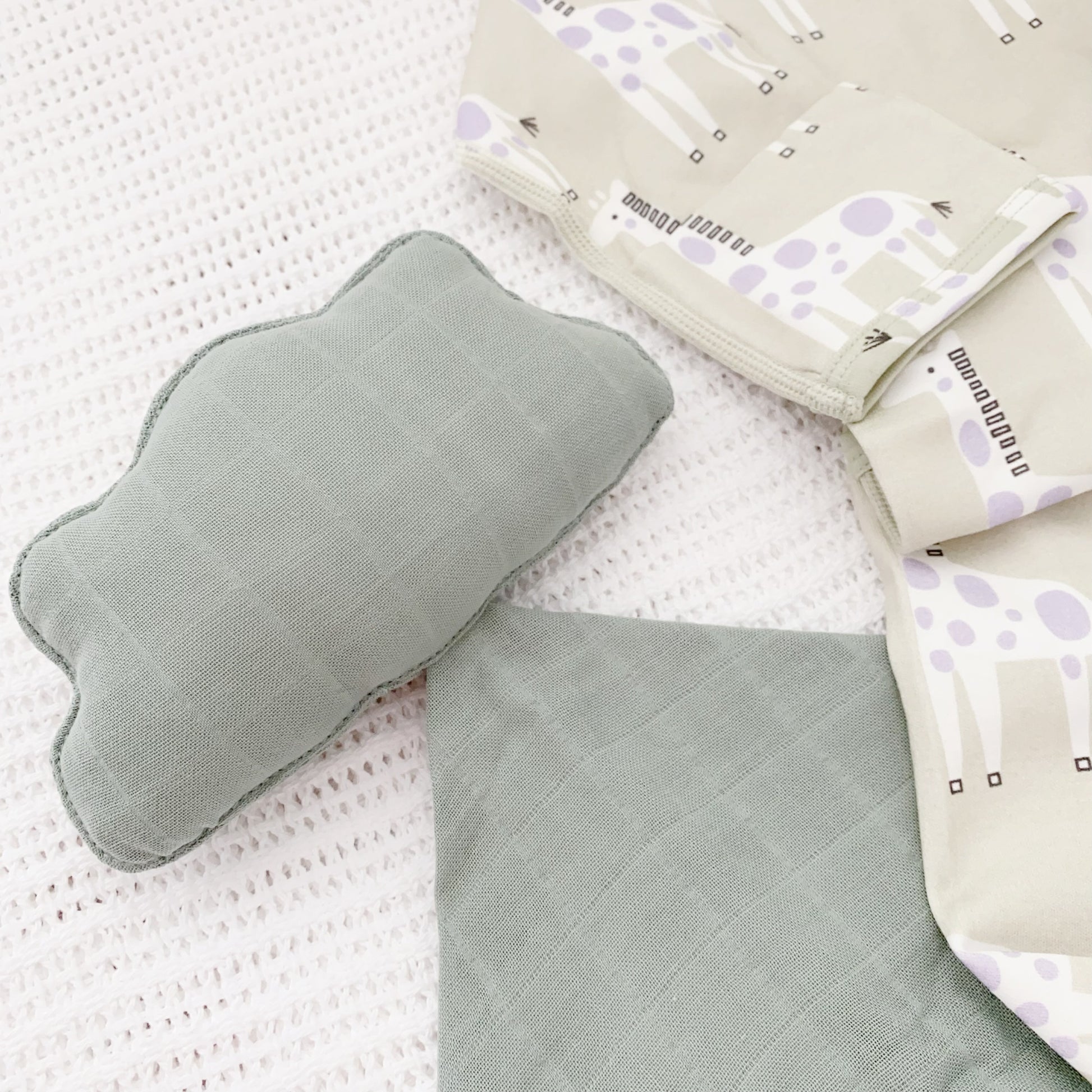 Unisex Baby Gift Hamper - 3-6M, 6-9M